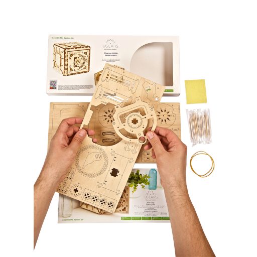 UGEARS Széf mechanikus modell