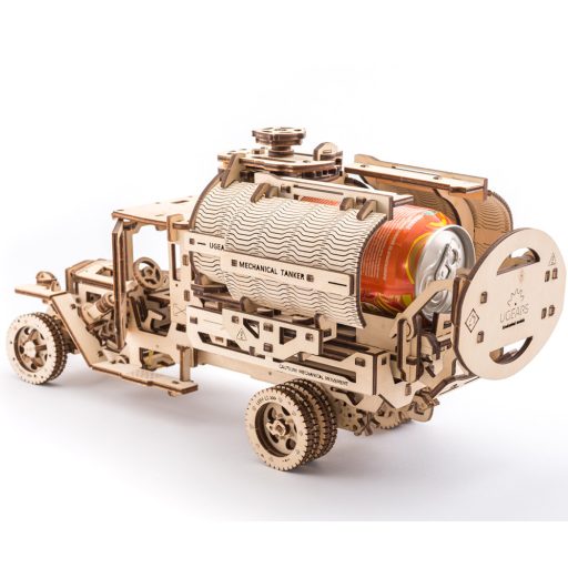 UGEARS Tartálykocsi mechanikus modell