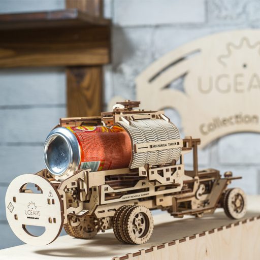 UGEARS Tartálykocsi mechanikus modell