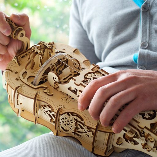 UGEARS Tekerőlant mechanikus modell