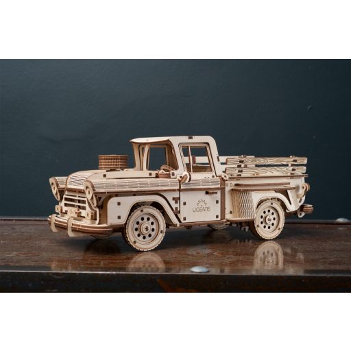 UGEARS Pickup (Lumberjack) mechanikus modell