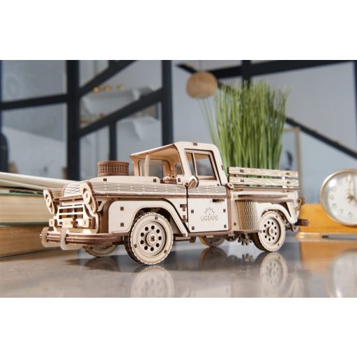 UGEARS Pickup (Lumberjack) mechanikus modell