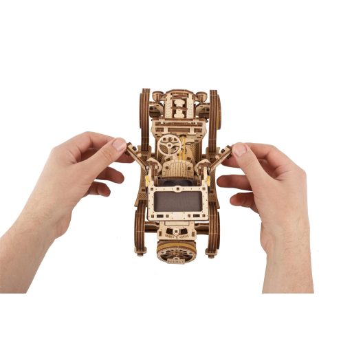 UGEARS Retró autó UGR-T mechanikus modell