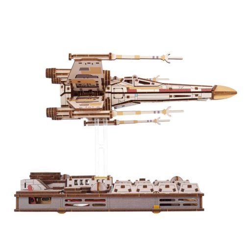 UGEARS Luke Skywalker's™ X-Wing Starfighter™ modell